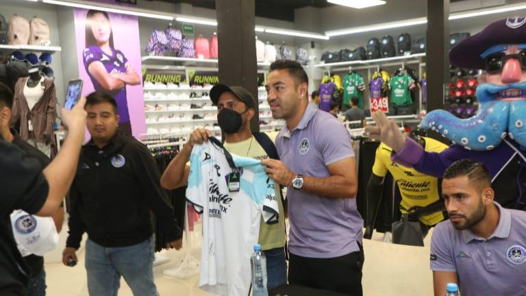 Marco Fabián dice que México debe hacer cambios en todos los aspectos de cara al próximo Mundial.