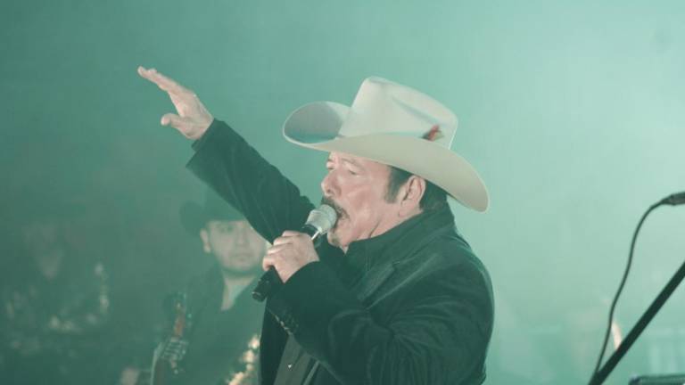 Lalo Mora abre la fiesta del Palenque Navolato 2021.