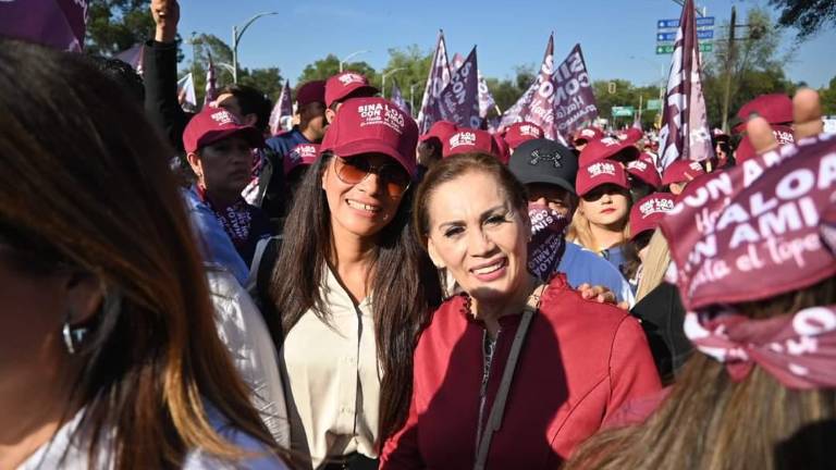 La Alcaldesa de Escuinapa, Blanca Estela García Sánchez, en la marcha en la Ciudad de México.