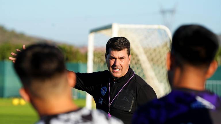Ismael Rescalvo afirma que con el plantel que tiene en los Cañoneros puede dar pelea para buscar la liguilla.