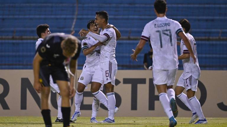 Fidel Ambriz abrió el marcador por México.