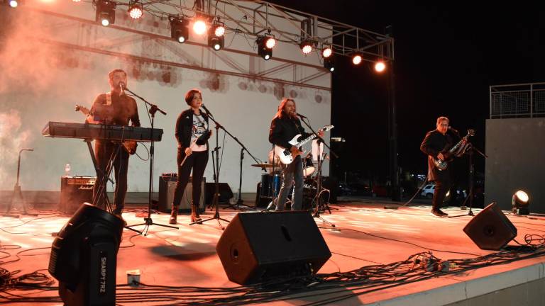 El Grupo No9 compartió un concierto en homenaje a Los Beatles, en el ágora Rosario Castellanos, del Isic.