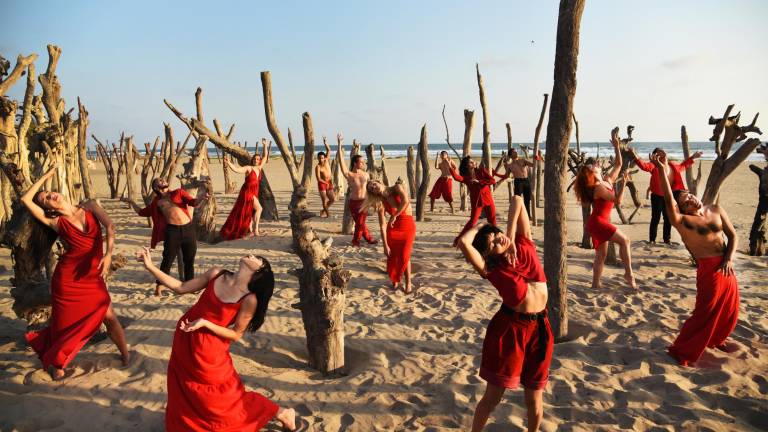 El espectáculo Resiliencia será con el que se despide la generación 20 de la Escuela Profesional de danza de Mazatlán.