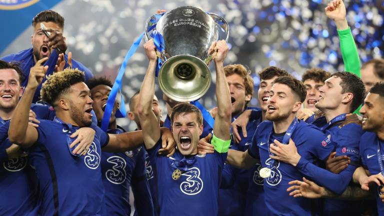 Chelsea celebra su título.