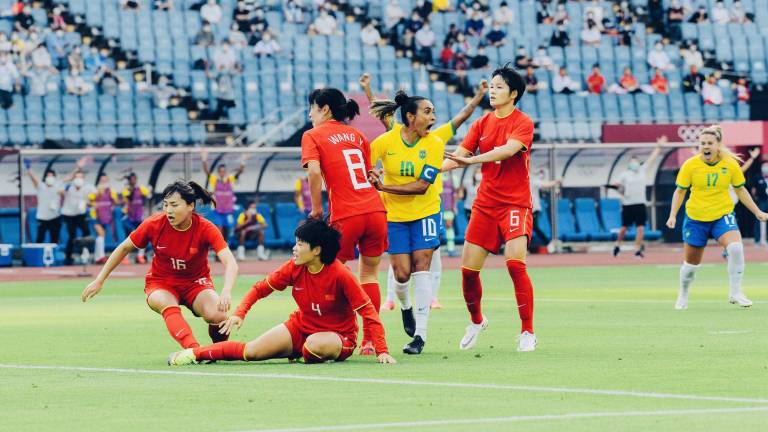 Brasil golea a China.
