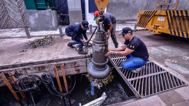 Se retiraron de los colectores de aguas pluviales 100 toneladas de basura.