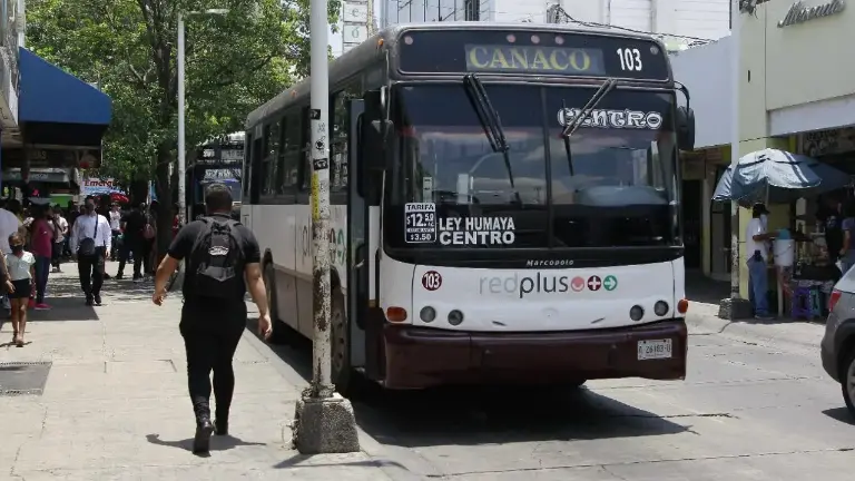El servicio de transporte en Culiacán ha disminuido sus horarios de servicio, sin embargo también registran menos afluencia de personas durante la tarde-noche.