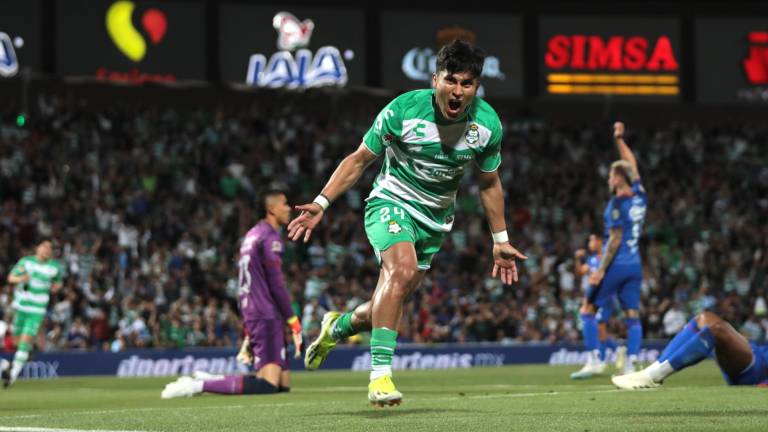 Diego Medina abre el marcador.