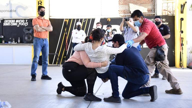 Protección Civil Culiacán imparte cursos de seguridad para senderistas.