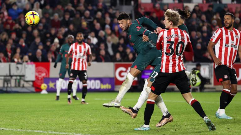 Liverpool arrancó 2023 con una derrota ante el Brentford en la Premier League.