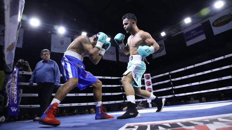 Jesús “Veneno” Aréchiga conserva su etiqueta de invicto al ganar en 10 rounds.