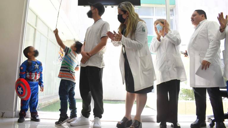 Los dos menores de 5 años son originarios de Los Mochis y Carlos es oriundo de Mazatlán.