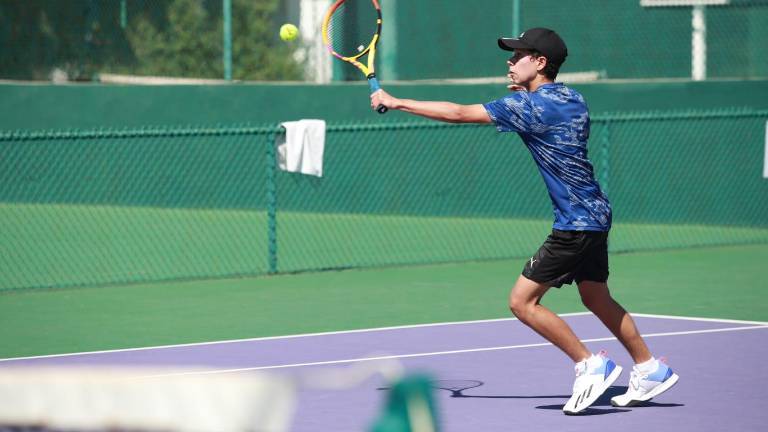 Paúl Guillermo Alonso se quedó con la corona en Singles D, dentro del Torneo de Tenis Copa Amstel Ultra Carnaval 2023.