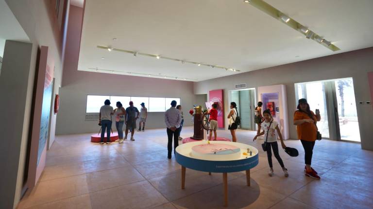 La Casa del Marino, un museo marítimo, brinda una experiencia única en torno a la vida marina .