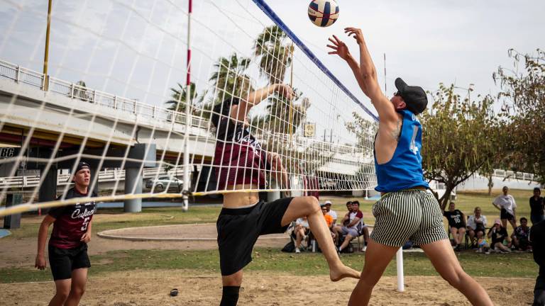 El voleibol de playa se celebró en el Parque Acuático, como parte de las actividades deportivas que se programaron en Culiacán por Semana Santa.