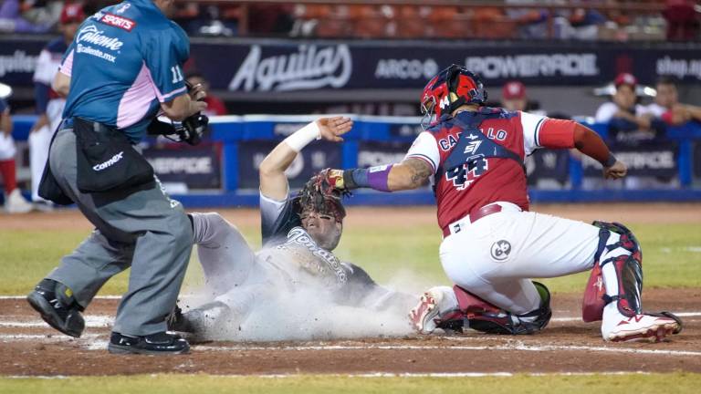 Tomateros de Culiacán demostró su poderío ofensivo en la frontera para volver a la senda ganadora.