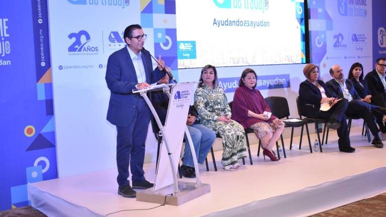 Mario Córdova Arista presenta su tercer informe de labores.
