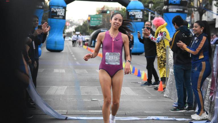 Sarah Cruz Guadarrama gana los 5K.