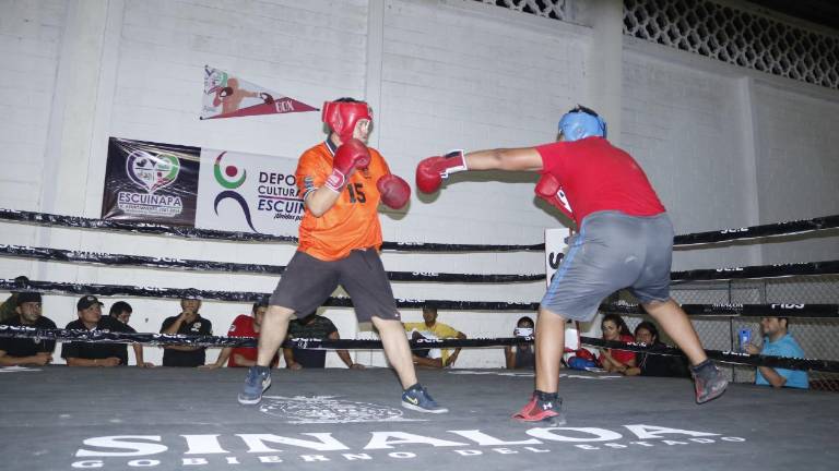 Siete combates se realizaron en la ceremonia de reinauguración del ring.