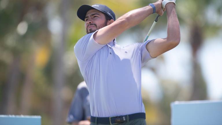 Álvaro Ortiz no tuvo un buen sábado en el Abierto Mexicano de Golf.
