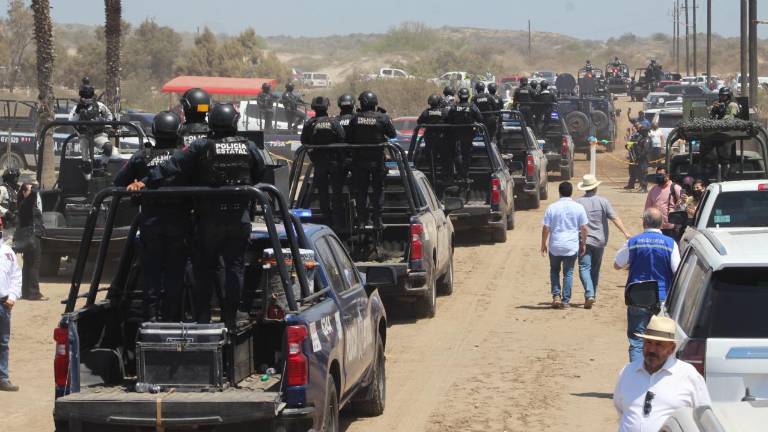 Más de 10 mil efectivos participan en el operativo.