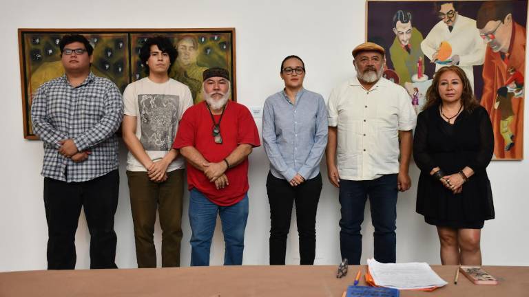 Directivos del ISIC e integrantes del Colectivo Línea 7, invitan a participar en la convocatoria.