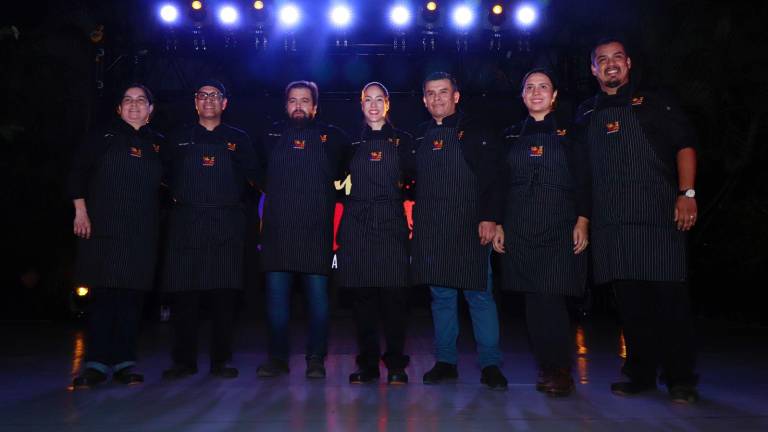 Clark León, Ignacio Osuna, Jorge Zorrilla, Carolina Zatarain, Jesús Contreras, Irma Tarín y Daniel Soto protagonizan la segunda temporada de A qué sabe Sinaloa.