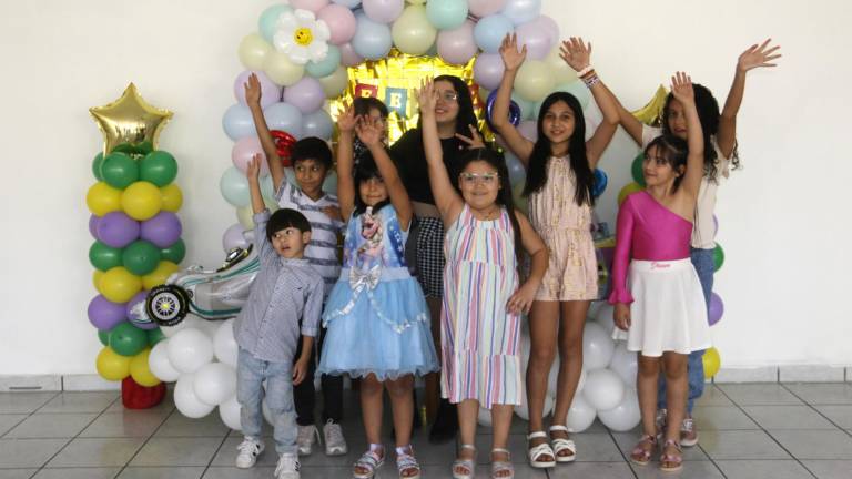 Un día lleno de diversión disfrutan los niños y niñas, hijos de colaboradores en Noroeste.