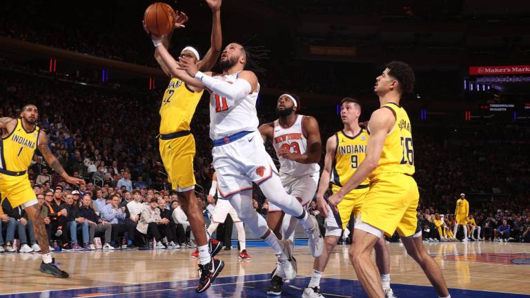 Jalen Brunson ligó cuatro juegos con 40 o más puntos, en el triunfo de los Knicks ante los Pacers.