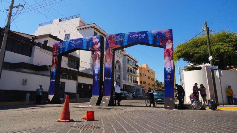 Vecinos de Olas Altas deberá tramitar gafetes para transitar sin contratiempos en la zona carnavalera.