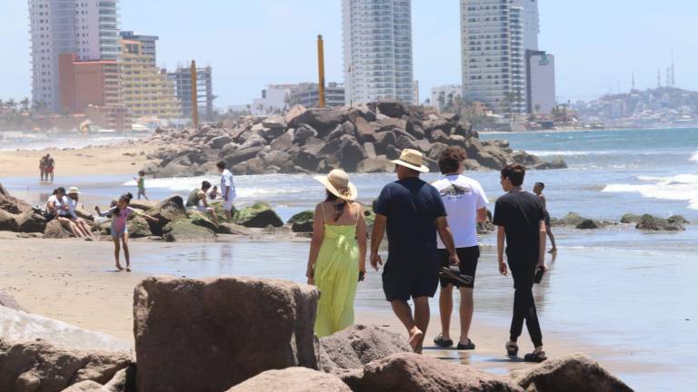 Las playas registraron su día con menos afluencia de bañistas de la última semana.