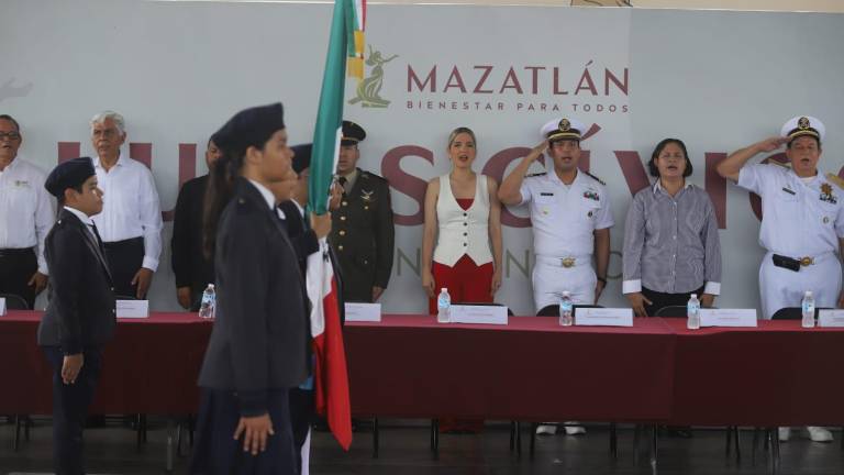El Lunes Cívico se celebró en la Escuela Primaria 13 de Septiembre.