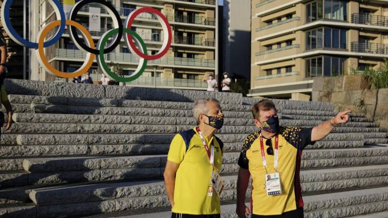 Las delegaciones arriban a la Villa Olímpica.