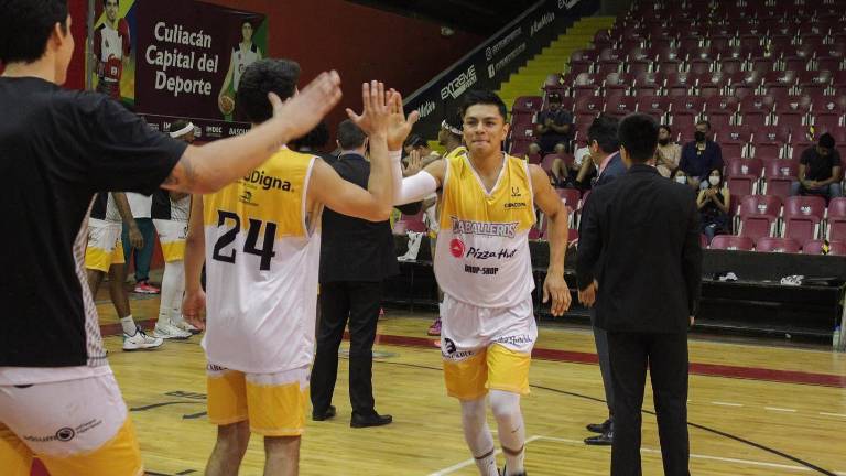 Caballeros de Culiacán se meterá a la Arena ITSON para medirse a Halcones de Ciudad Obregón.