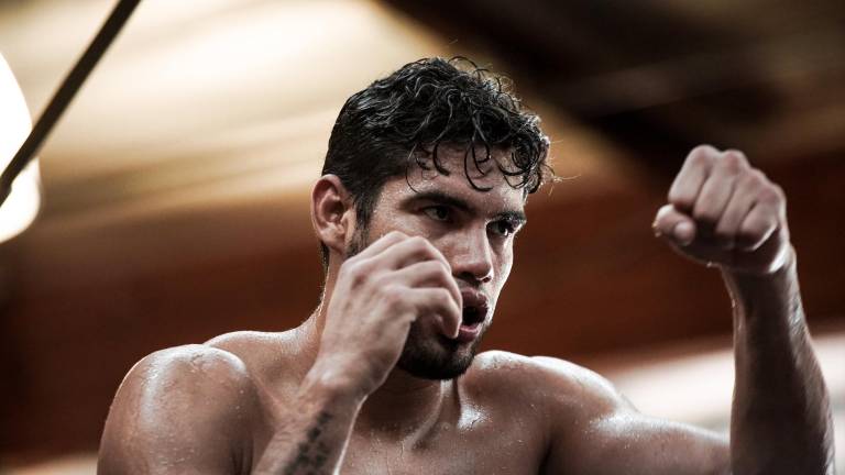 Gilberto “Zurdo” Ramírez es descartado por Eddie Hearn para pelear contra Canelo.