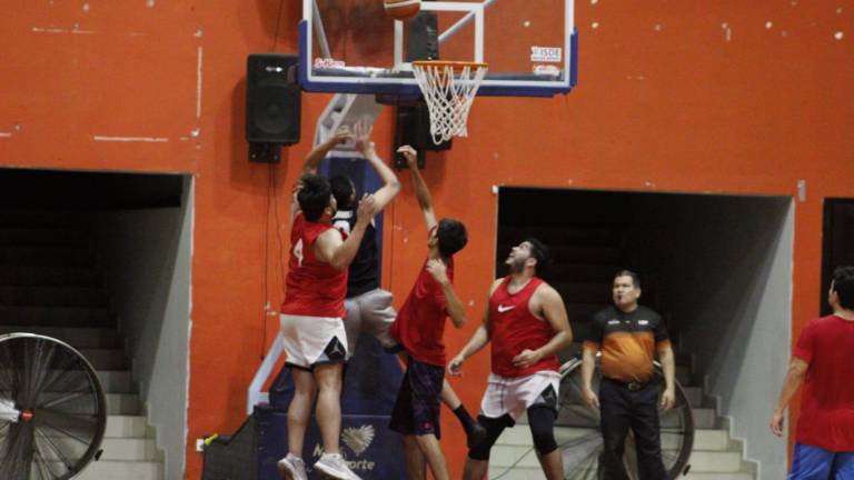 Intensos encuentros se escenificaron en la duela del Polideportivo JSM del Parque Revolución, de la capital sinaloense.