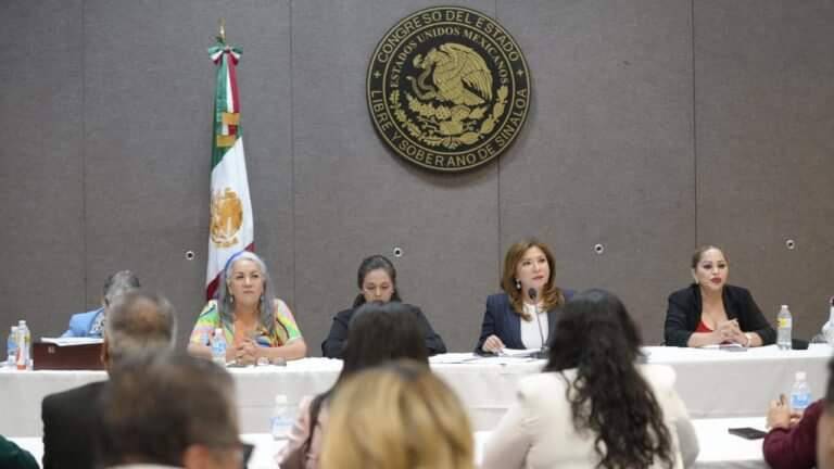 La 64 Legislatura de Sinaloa reformó su Ley Orgánica para adelantar al 30 de septiembre el día en que rindan protesta las legislaturas.
