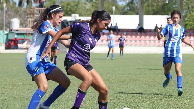 Mazatlán se impone por 1-0 a Rayadas.