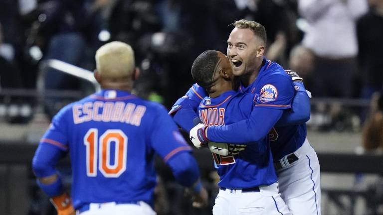 Mets iguala la serie.