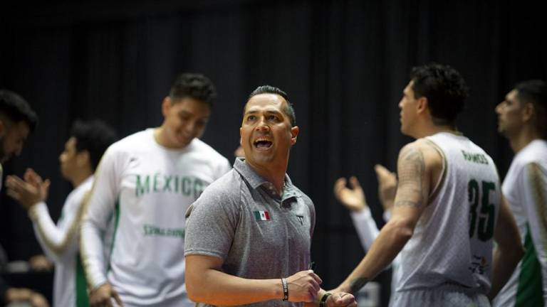 Omar Quintero fue ratificado como coach de México y presentó su lista de convocados.
