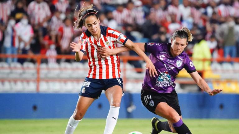 Chivas derrota 4-2 a Pachuca.