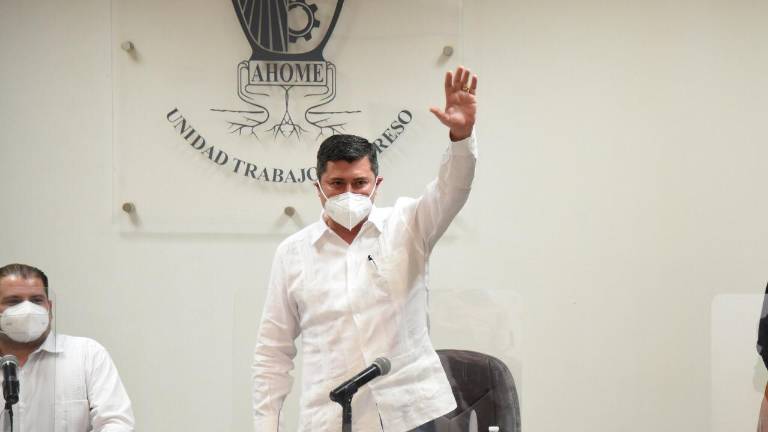 Pide licencia el Alcalde de Ahome, busca candidatura a Diputado Federal