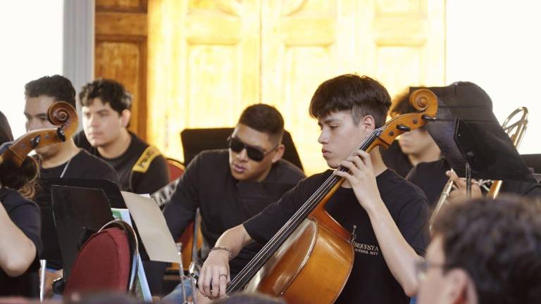 La Orquesta Juvenil compuesta por alumnos de la Escuela de Música de Cultura.