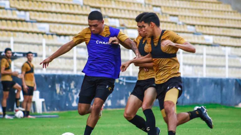 Dorados tiene complicada visita al Estadio Jalisco.