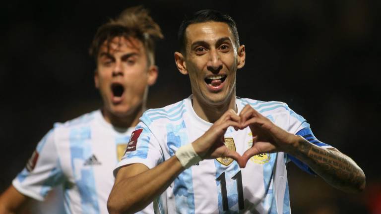 Ángel Di María festeja su gol.