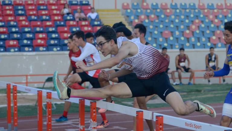 Dicarlo Angulo Castro, de Culiacán, gana el oro en los 110 metros con vallas Sub 20.