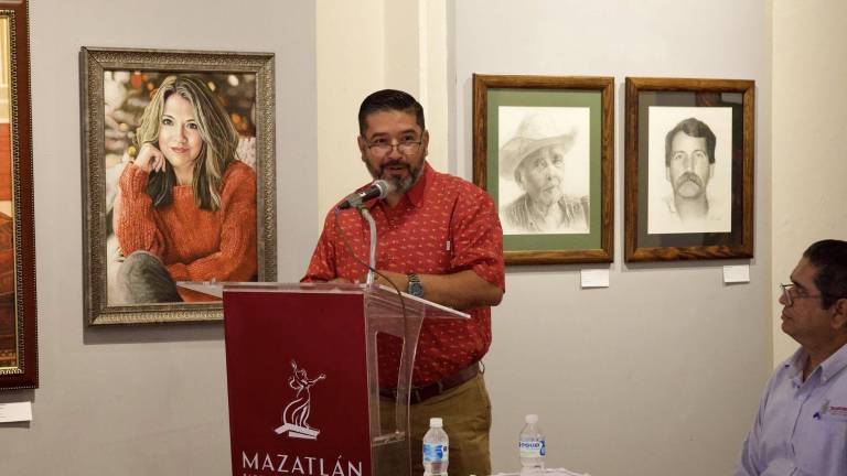 El Alcalde de Concordia, Óscar Zamudio, fue asaltado en la Maxipista Mazatlán-Culiacán.