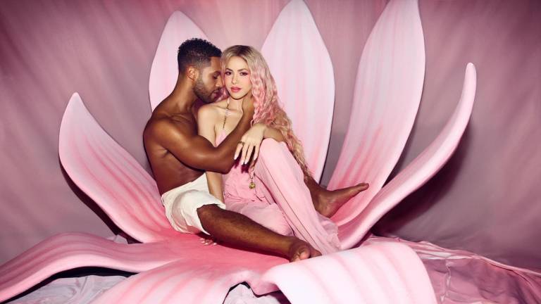 Fans de la colombiana especulan que podría tener un romance con el actor Lucien Laviscount.