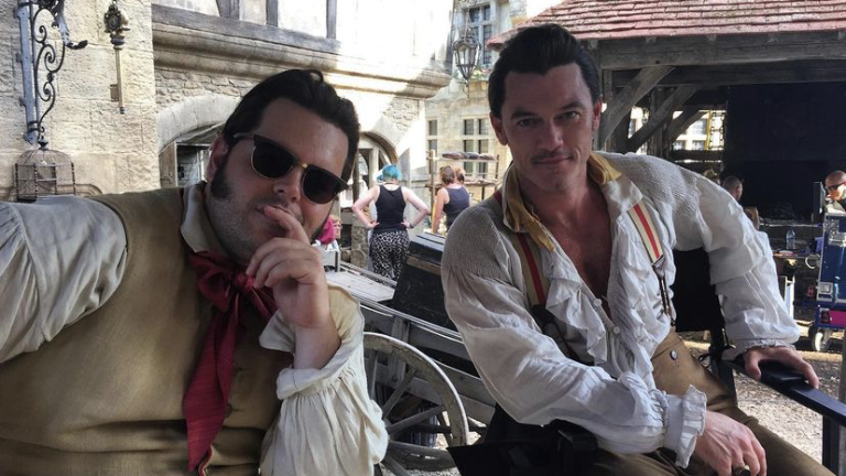 Josh Gad y Luke Evans tendrán serie precuela de sus personajes Gastón y LeFou, de La Bella y la Bestia.