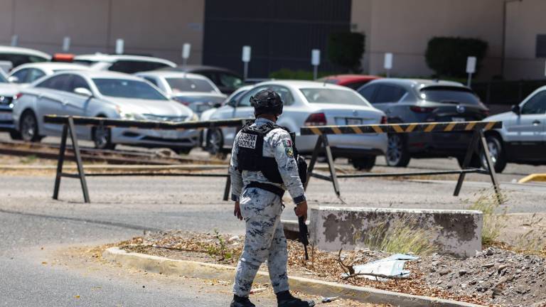 Una intensa balacera se registró la tarde de este miércoles al interior del Centro Penitenciario de Aguaruto, en Culiacán.